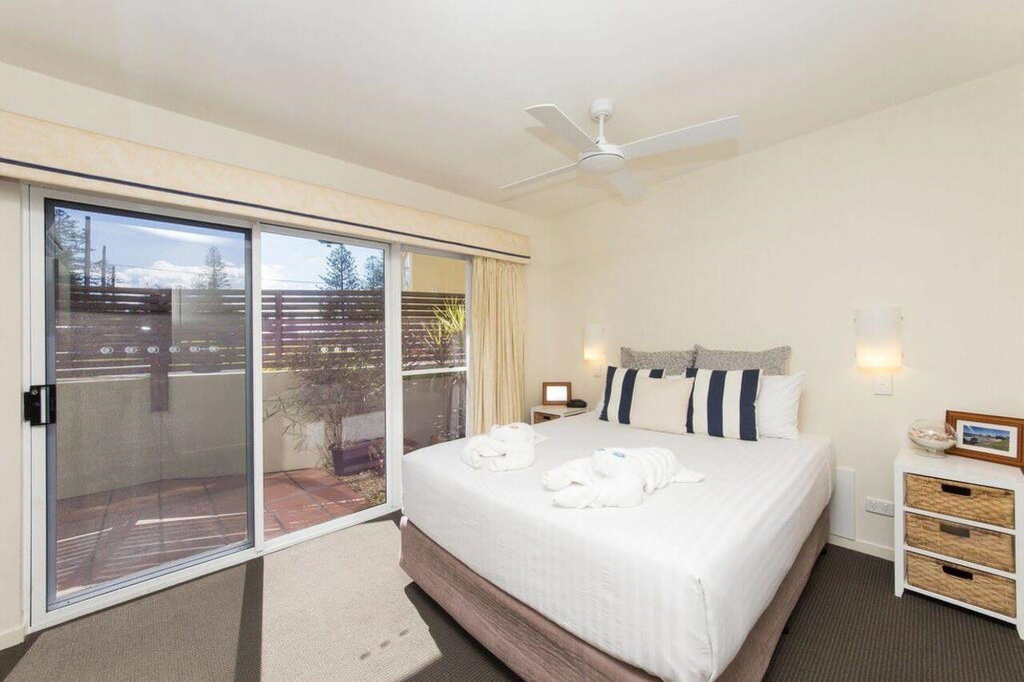Yamba Beach Motel Bagian luar foto