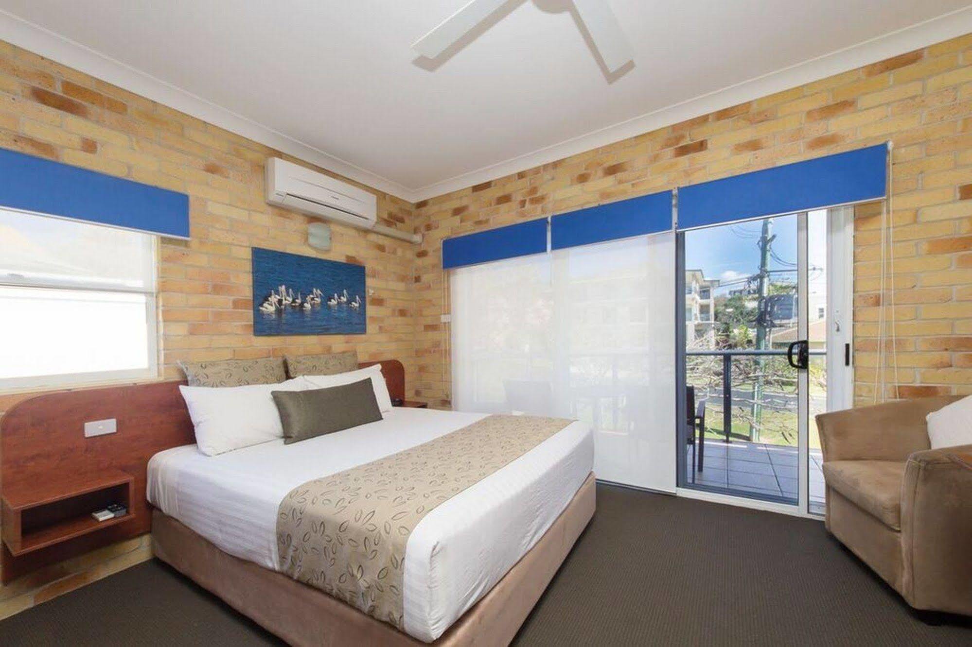 Yamba Beach Motel Bagian luar foto